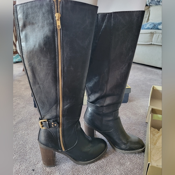 LC Lauren Conrad Shoes - Lauren conrad rook block Heel boots